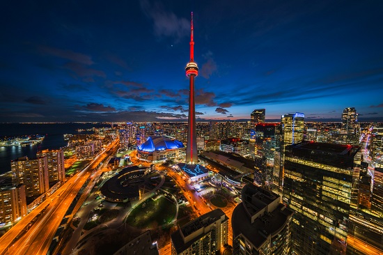 La CN Tower en Toronto: horarios, precios de las entradas y cómo llegar