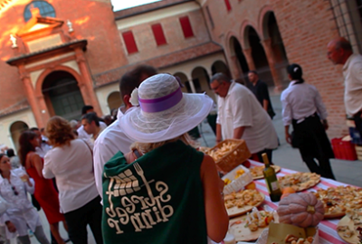 Street Dinner en Ferrara: evento gastronómico itinerante en septiembre