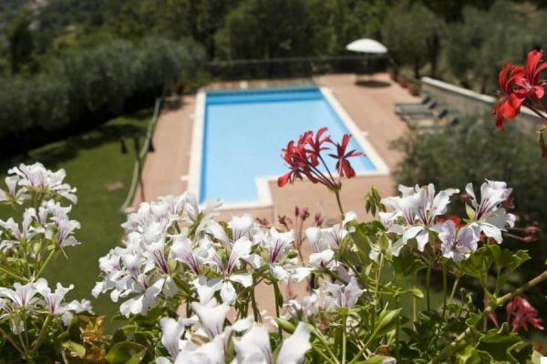 10 casas rurales con piscina en Umbría
