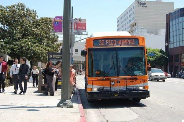 ¿Cómo moverse por Los Ángeles: moverse en metro, autobús o automóvil?